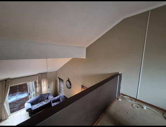 3 BEDROOM TOWNHOUSE FOR SALE IN RADIOKOP